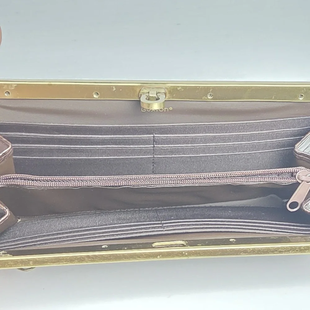 Buxton Designer‎ Brown Croc Bronze Metal Slide Lock Accordion Clutch Wallet